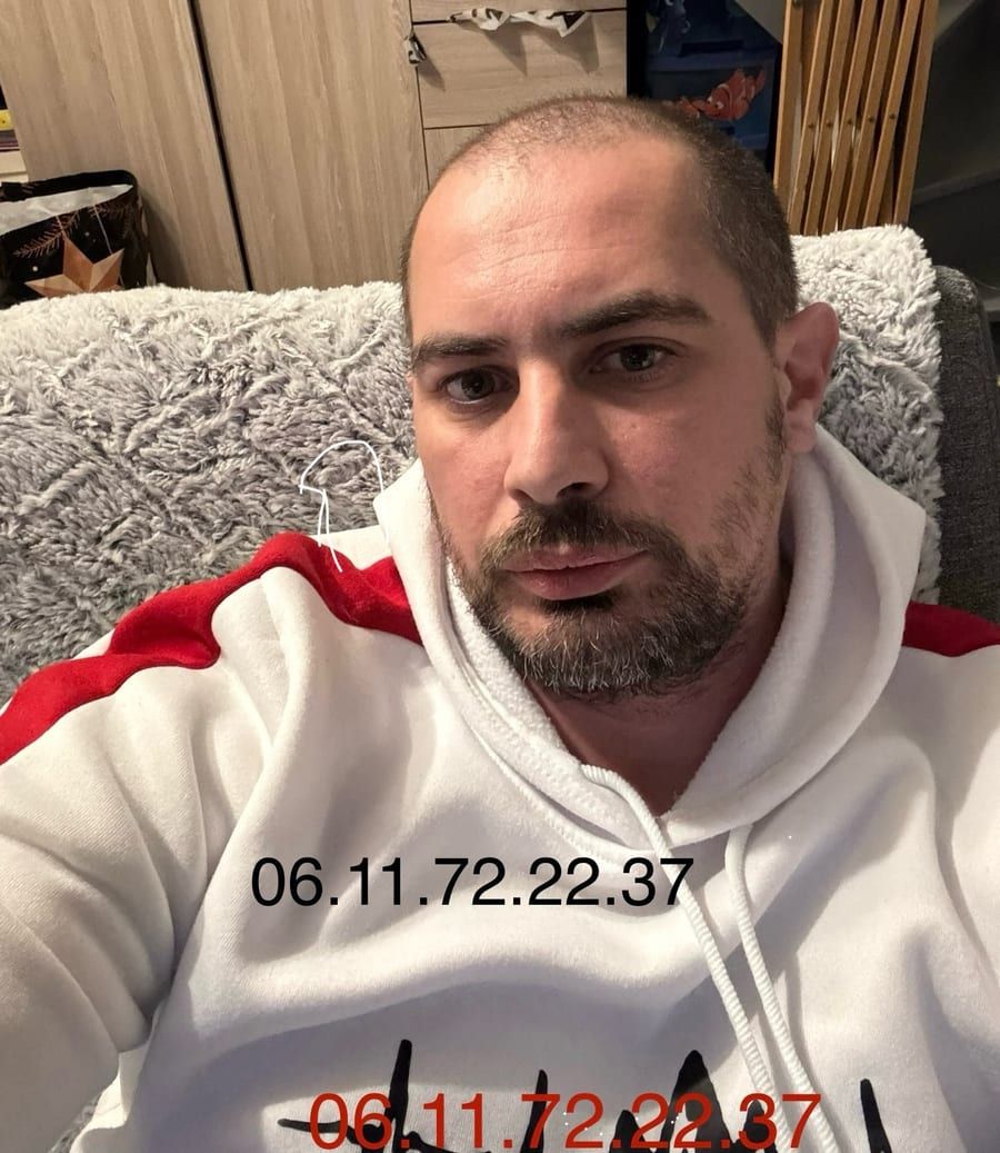 Menzo - Site de rencontre gay à Bivio Profil de Menzo, 30 ans, Site de rencontre gay à Bivio (Grisons)