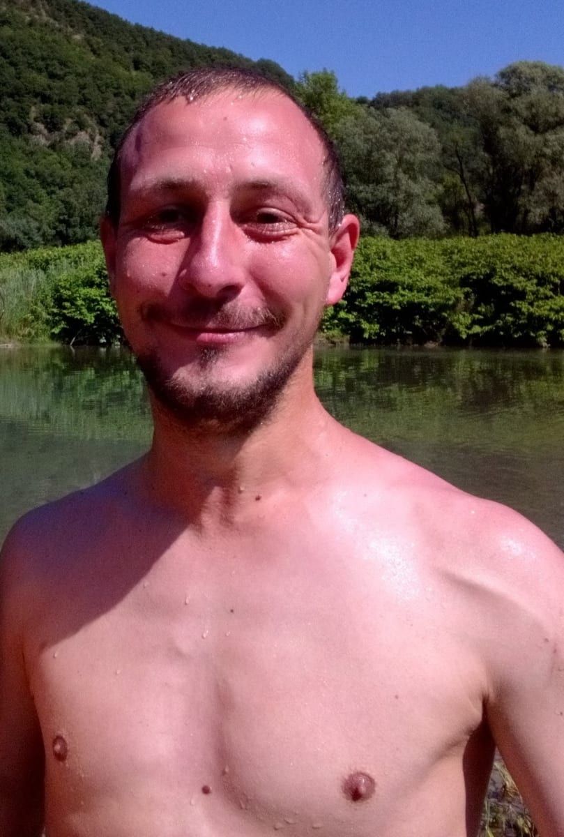 Smaile - Site de rencontre gay à Vilars NE Profil de Smaile, 26 ans, Site de rencontre gay à Vilars NE (Neuchâtel)