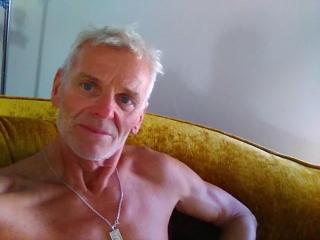 Herminio - Site de rencontre gay à Panex Profil de Herminio, 25 ans, Site de rencontre gay à Panex (Vaud)