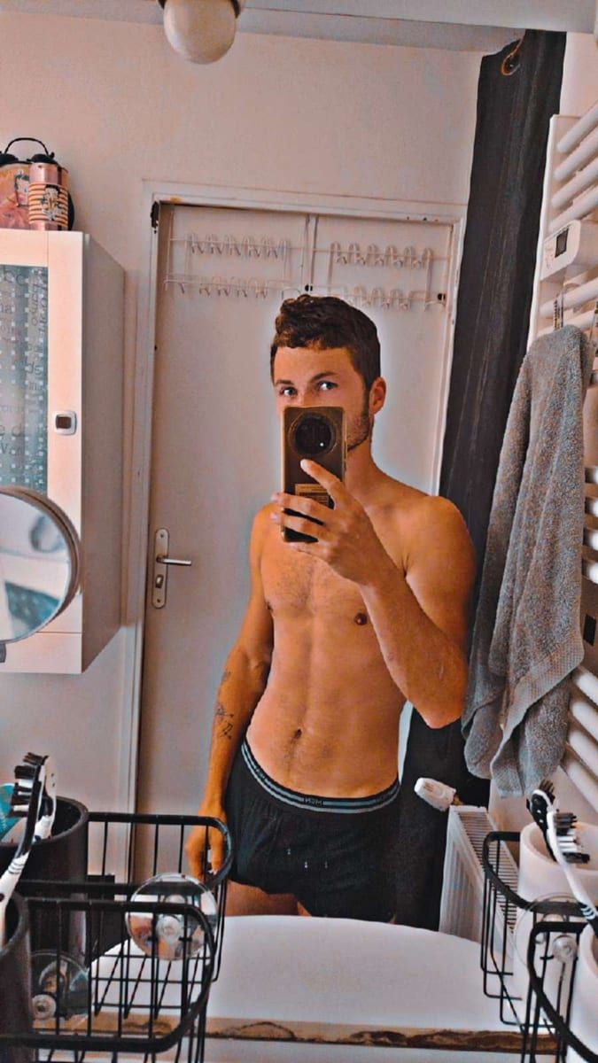 Deniz - Site de rencontre gay à Gluringen Profil de Deniz, 37 ans, Site de rencontre gay à Gluringen (Valais)