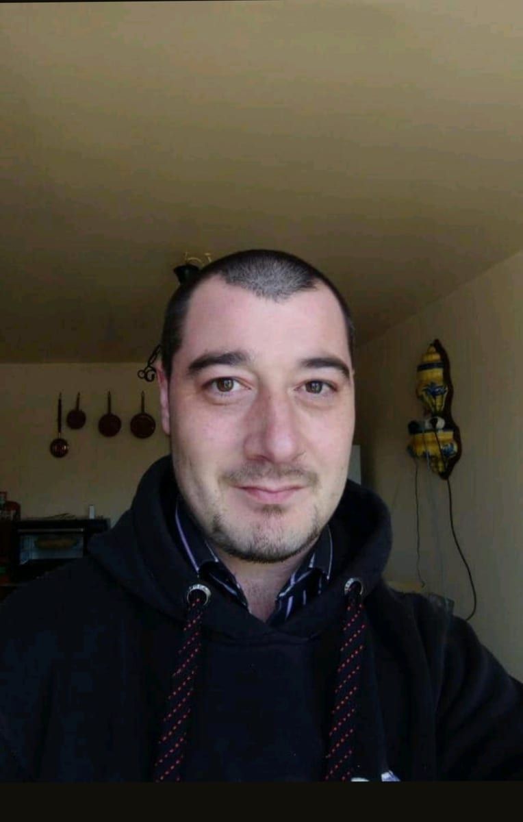 Darvin - Site de rencontre gay à Surava Profil de Darvin, 43 ans, Site de rencontre gay à Surava (Grisons)