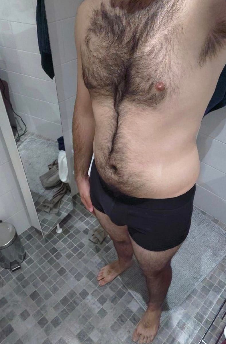 Davi - Site de rencontre gay à Clugin Profil de Davi, 44 ans, Site de rencontre gay à Clugin (Grisons)