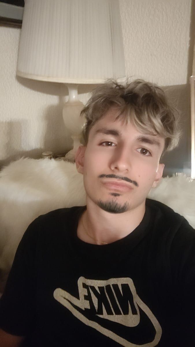 Djamale - Site de rencontre gay à Schattenhalb Profil de Djamale, 24 ans, Site de rencontre gay à Schattenhalb (Berne)