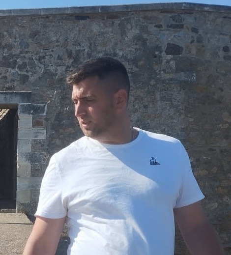 Taylor - Site de rencontre gay à Juf Profil de Taylor, 33 ans, Site de rencontre gay à Juf (Grisons)
