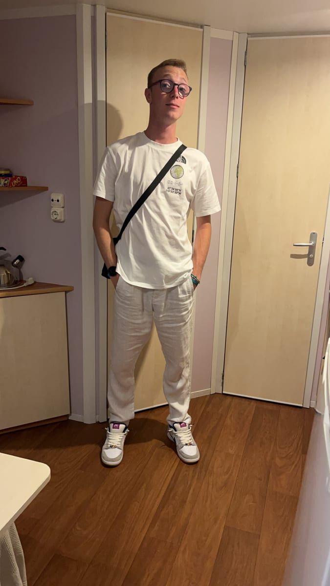 Klaus - Site de rencontre gay à Rossa Profil de Klaus, 33 ans, Site de rencontre gay à Rossa (Grisons)