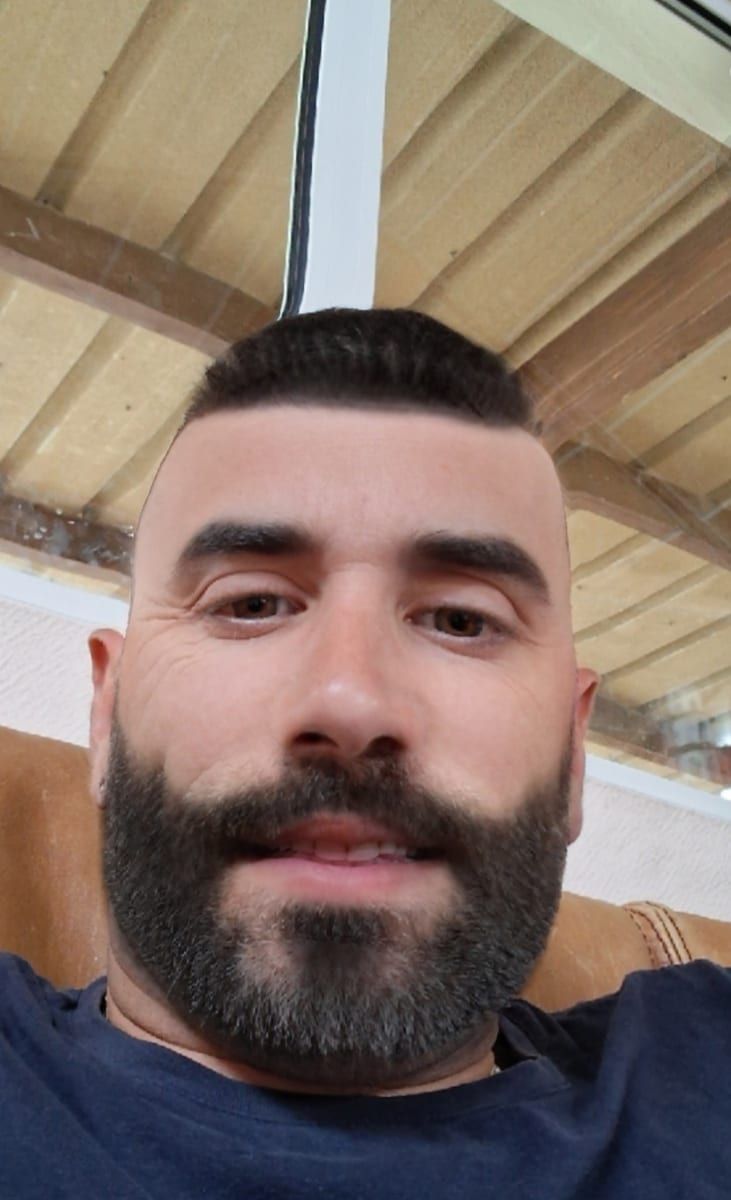 Carnot - Site de rencontre gay à Cazis Profil de Carnot, 38 ans, Site de rencontre gay à Cazis (Grisons)