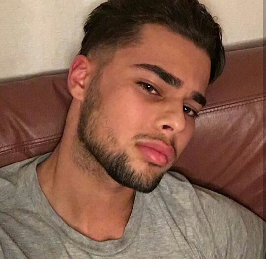 Liron - Site de rencontre gay à Schattenhalb Profil de Liron, 26 ans, Site de rencontre gay à Schattenhalb (Berne)