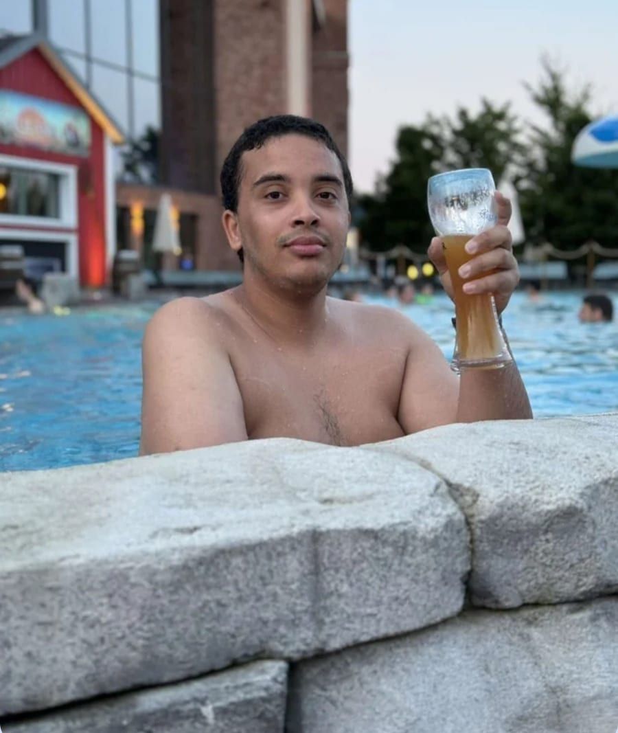 Lukasz - Site de rencontre gay à Zollikofen Profil de Lukasz, 24 ans, Site de rencontre gay à Zollikofen (Berne)