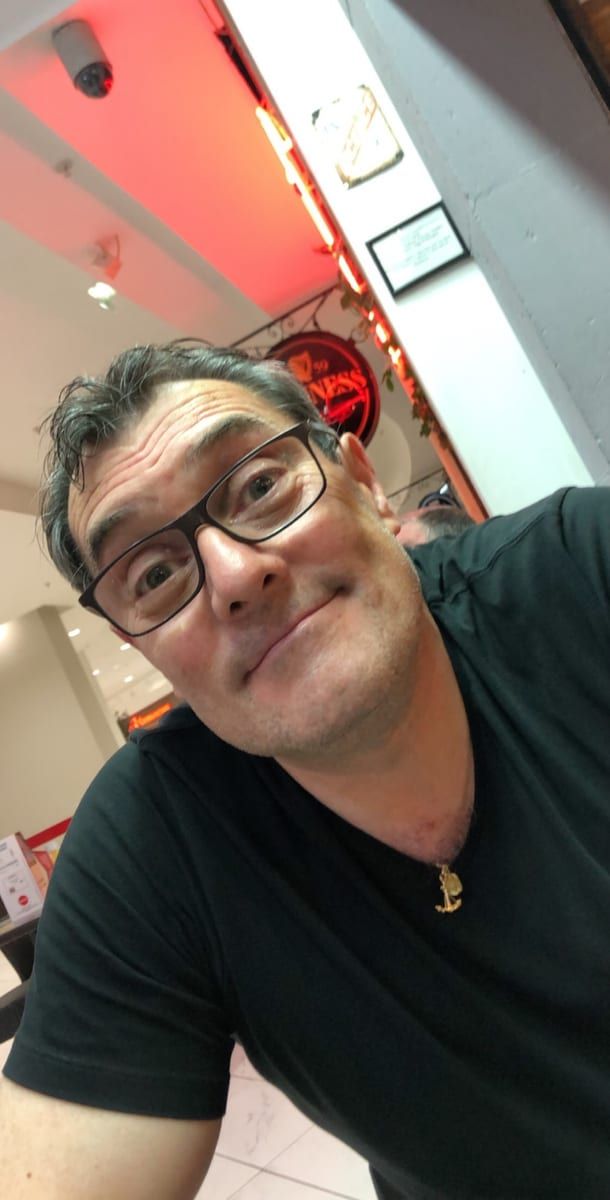 Precieux - Site de rencontre gay à Duvin Profil de Precieux, 27 ans, Site de rencontre gay à Duvin (Grisons)