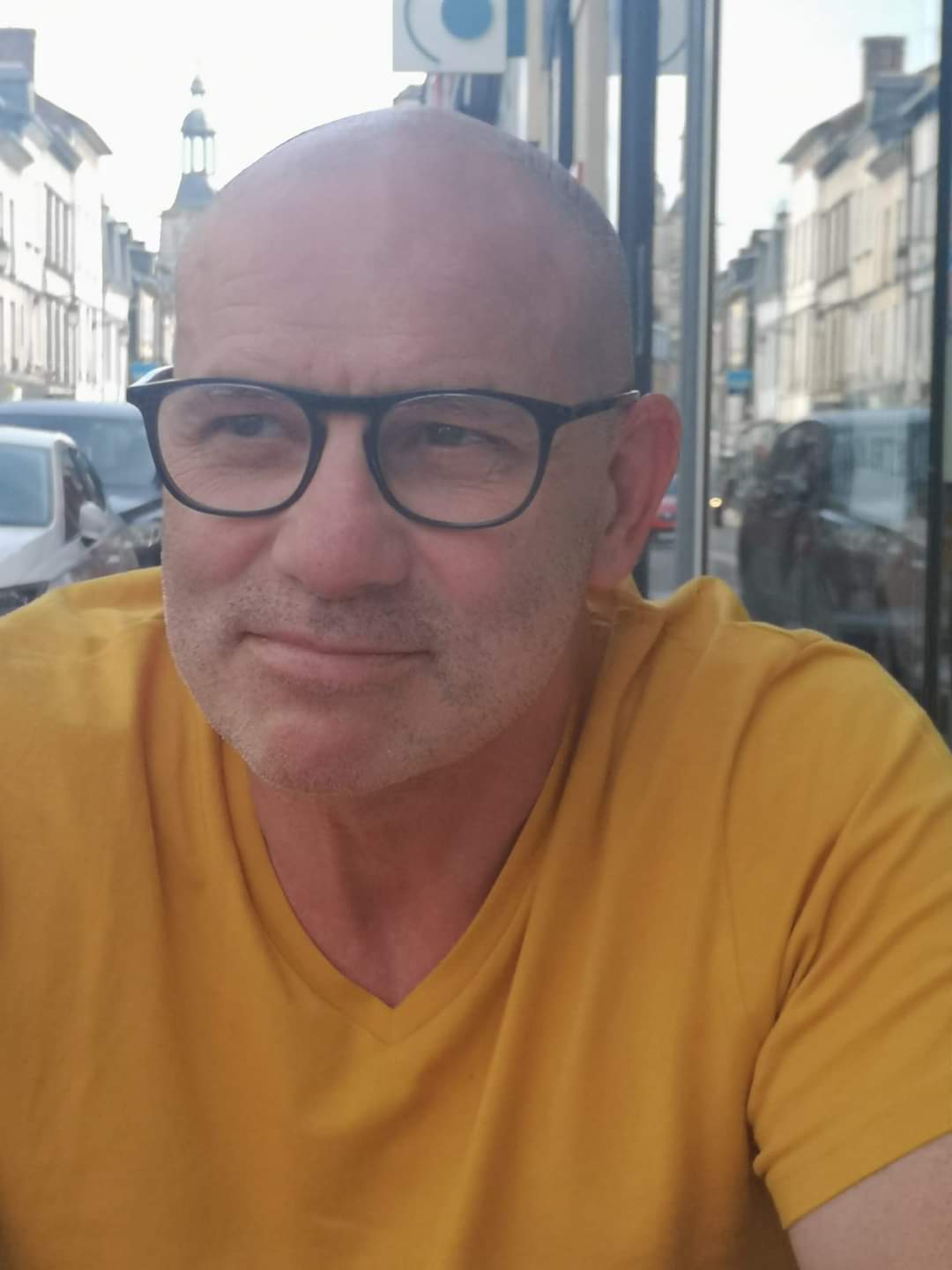 Daouda - Site de rencontre gay à Riein Profil de Daouda, 45 ans, Site de rencontre gay à Riein (Grisons)
