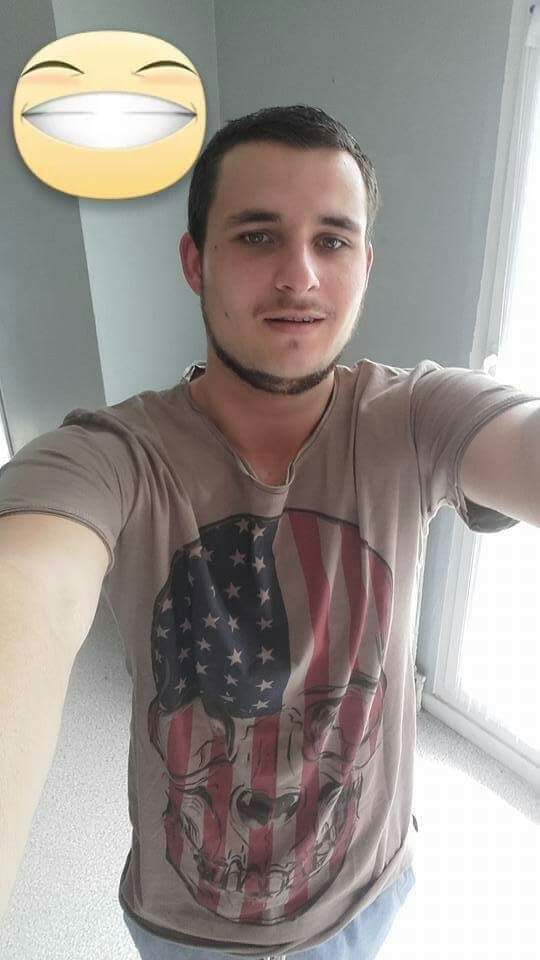 Gianluca - Site de rencontre gay à Clugin Profil de Gianluca, 32 ans, Site de rencontre gay à Clugin (Grisons)