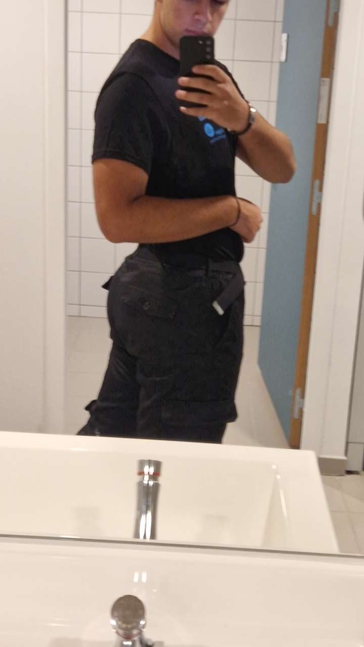 Jaylan - Site de rencontre gay à Dardin Profil de Jaylan, 33 ans, Site de rencontre gay à Dardin (Grisons)