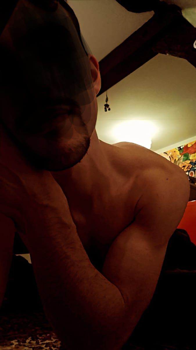 Moumine - Site de rencontre gay à Fex Profil de Moumine, 37 ans, Site de rencontre gay à Fex (Grisons)