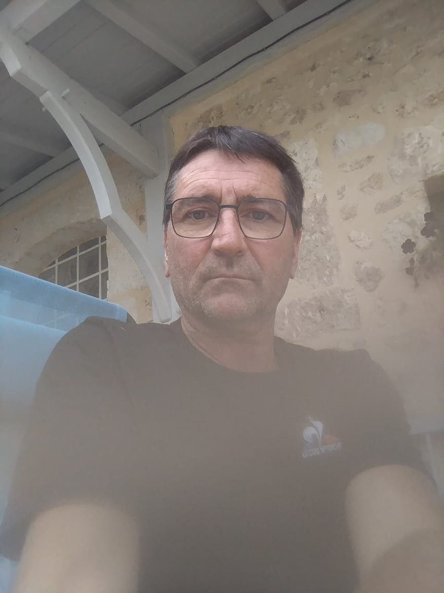 Silvino - Site de rencontre gay à Susch Profil de Silvino, 32 ans, Site de rencontre gay à Susch (Grisons)