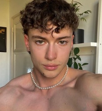 Foussenou - Site de rencontre gay à Eigergletscher Profil de Foussenou, 38 ans, Site de rencontre gay à Eigergletscher (Berne)