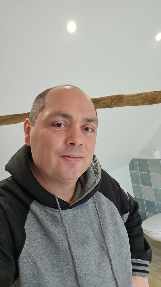 Pierre-dominique - Site de rencontre gay à Root D4 Profil de Pierre-dominique, 38 ans, Site de rencontre gay à Root D4 (Lucerne)