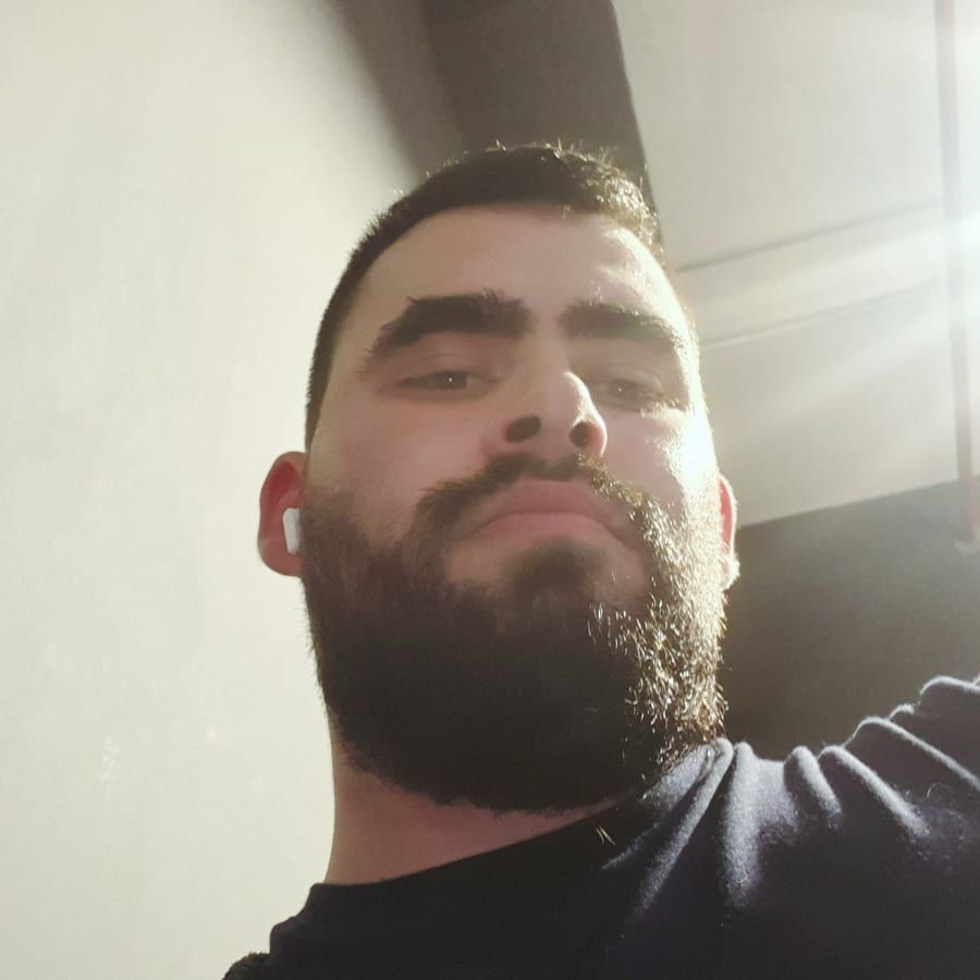 Dimitrios - Site de rencontre gay à Zugerberg Profil de Dimitrios, 32 ans, Site de rencontre gay à Zugerberg (Zoug)