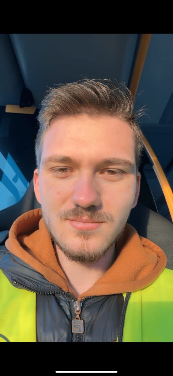Mete - Site de rencontre gay à Schwanden GL Profil de Mete, 34 ans, Site de rencontre gay à Schwanden GL (Glaris)