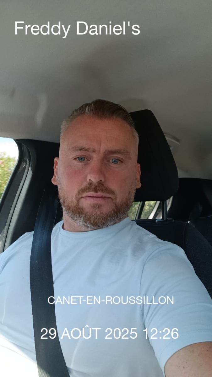 Laszlo - Site de rencontre gay à Selma Profil de Laszlo, 32 ans, Site de rencontre gay à Selma (Grisons)
