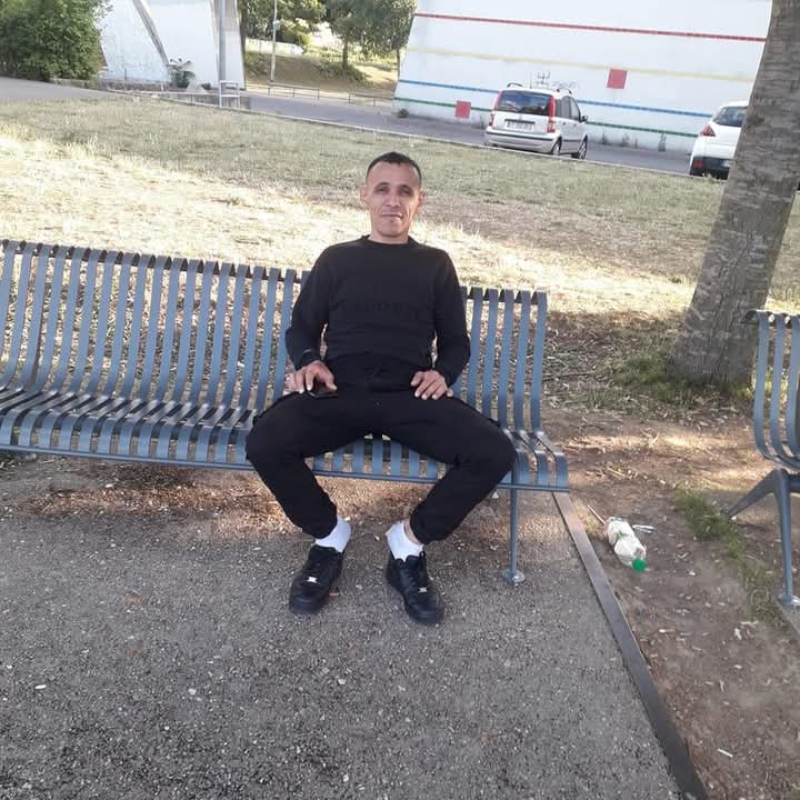 Olindo - Site de rencontre gay à Schönenwerd Profil de Olindo, 37 ans, Site de rencontre gay à Schönenwerd (Soleure)