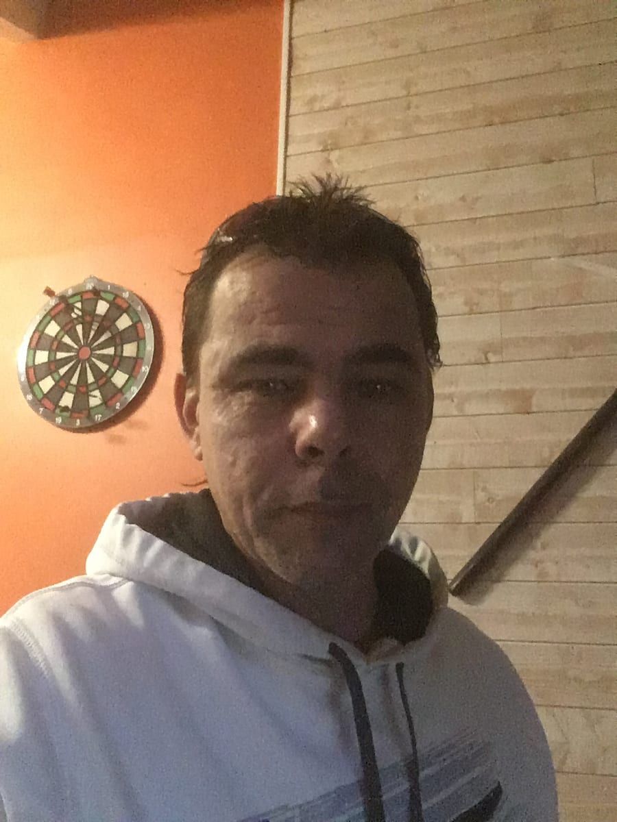 Jorian - Site de rencontre gay à Chéserex Profil de Jorian, 45 ans, Site de rencontre gay à Chéserex (Vaud)