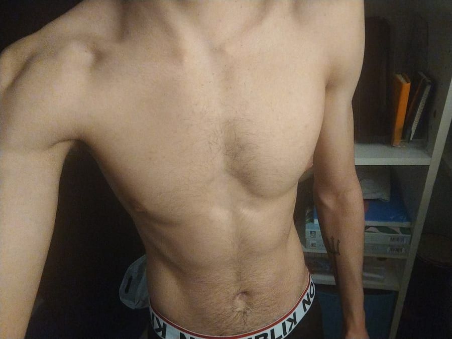 Deyann - Site de rencontre gay à Casaccia Profil de Deyann, 35 ans, Site de rencontre gay à Casaccia (Grisons)