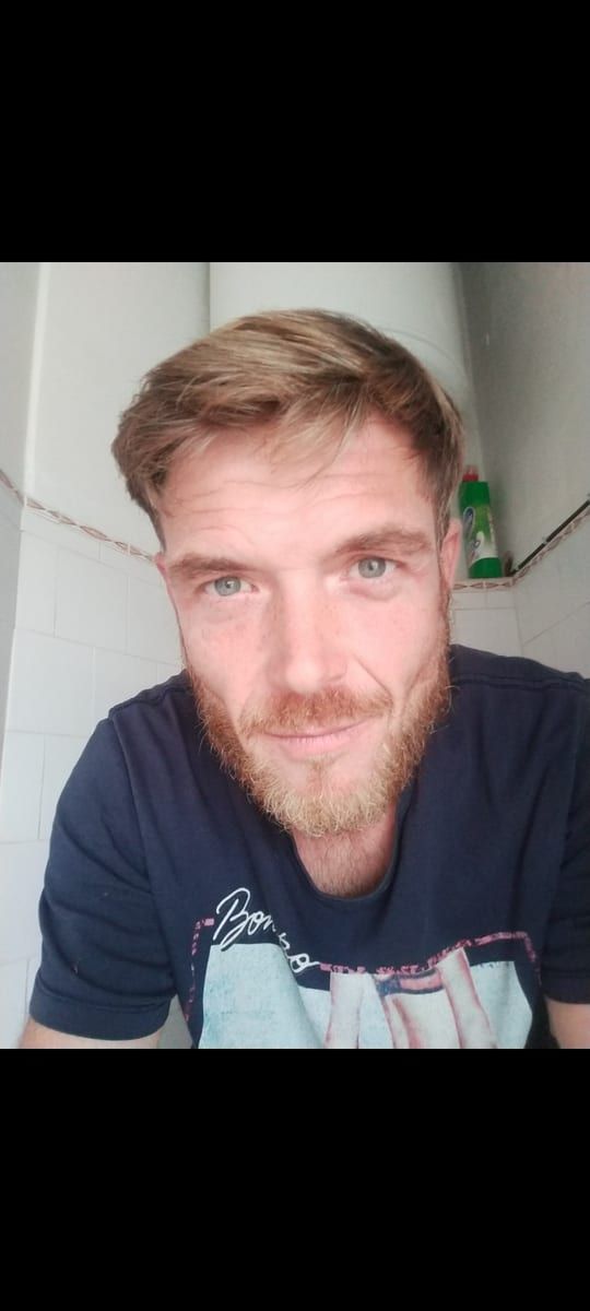 Gia - Site de rencontre gay à Münsingen Profil de Gia, 38 ans, Site de rencontre gay à Münsingen (Berne)