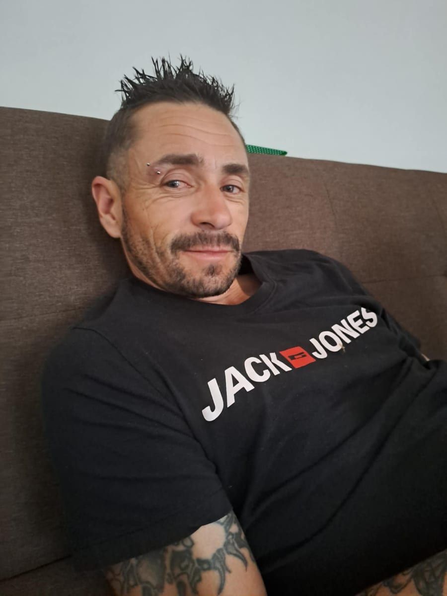 Jean-patrice - Site de rencontre gay à Coire Profil de Jean-patrice, 23 ans, Site de rencontre gay à Coire (Grisons)