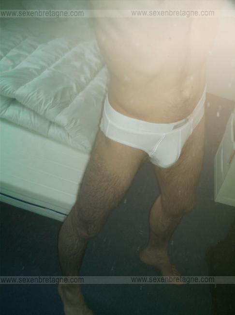 Julien - Site de rencontre gay à Hellsau Profil de Julien, 22 ans, Site de rencontre gay à Hellsau (Berne)