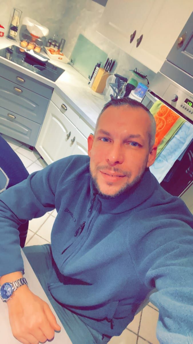 Joany - Site de rencontre gay à Igis Profil de Joany, 36 ans, Site de rencontre gay à Igis (Grisons)